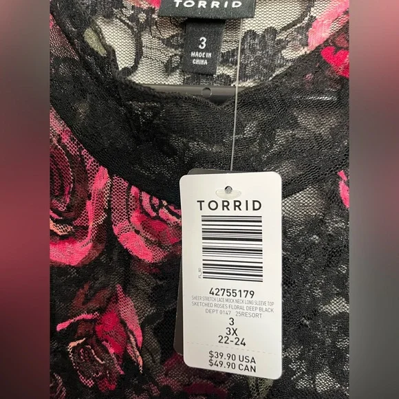 Torrid NWT long sleeve black w/roses long sleeve shirt. 3X - Picture 3 of 6